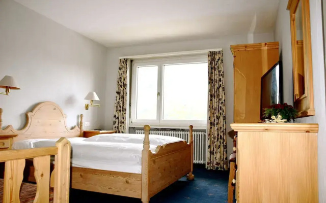 Hotel Salastrains