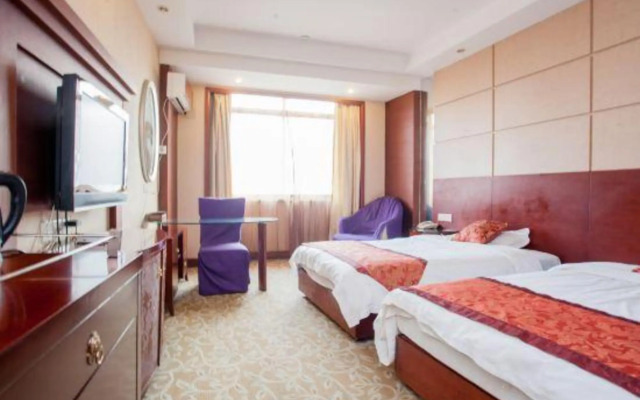 Shore River Holiday Hotel