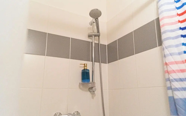 Budget 1BR Apt Sleeps 5 Belvedere