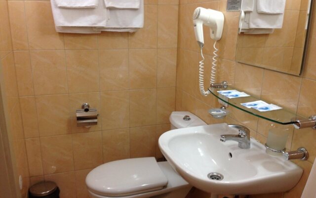 Меблированные комнаты Deluxe