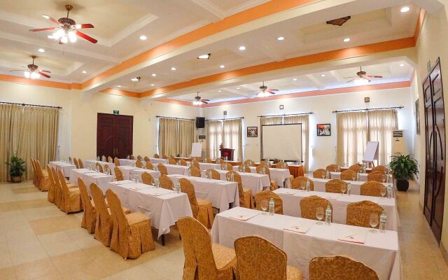 Golden Coast Resort and Spa