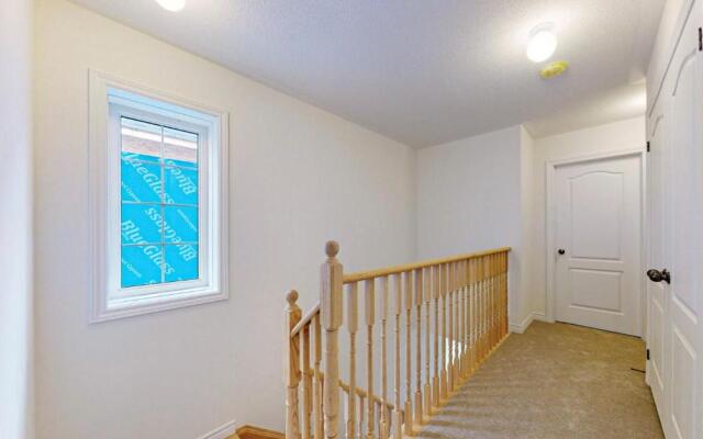 Elegant 3-bedroom House - Bowmanville