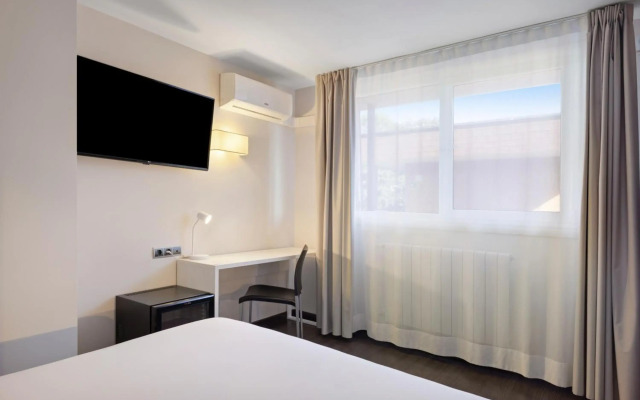 B&B Hotel Oviedo