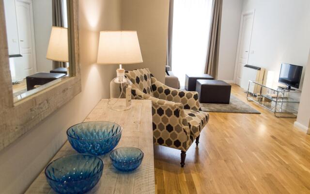 M (LM7) Downtown Madrid centro Cibeles