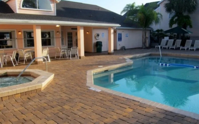 Villas of Somerset Apartments