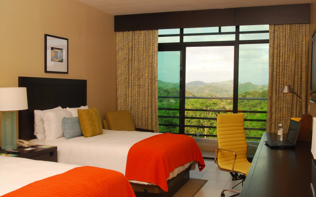 Summit Rainforest & Golf Resort
