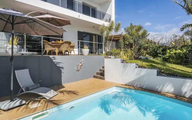 Pool, Garden and sea View - Villa Hibiscus