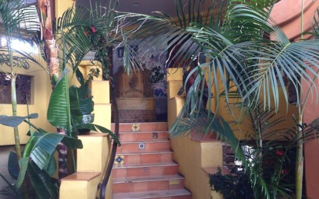 Secret Garden Inn