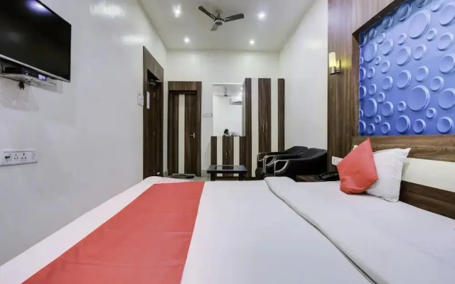 Savoy Hotel By OYO Rooms
