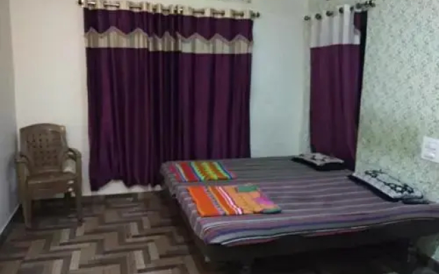 Hotel Karnataka Deluxe