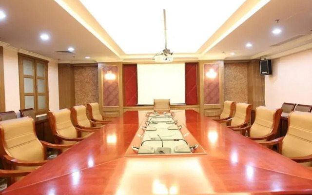 Zhangqiu Haitai Hotel