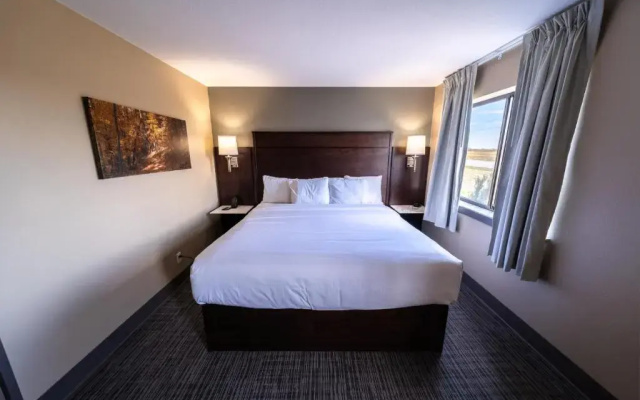 Cobblestone Inn & Suites - Trenton