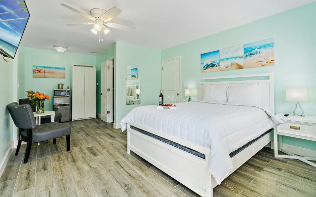 Hollywood Beachside Boutique Suites