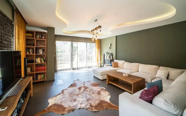 Dreamy Villa With Terrace and Backyard in Fethiye