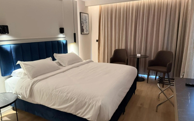 Kapetanios Odysseia Hotel