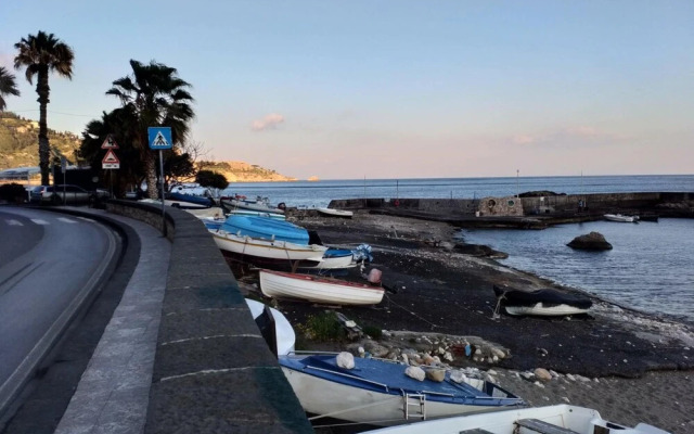 Homstel Beach - Taormina Hostel