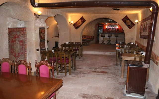 Melis Cave Hotel