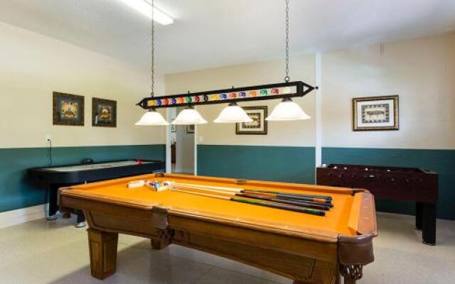 Champions Gate - Eight Bedroom Villa - CG008