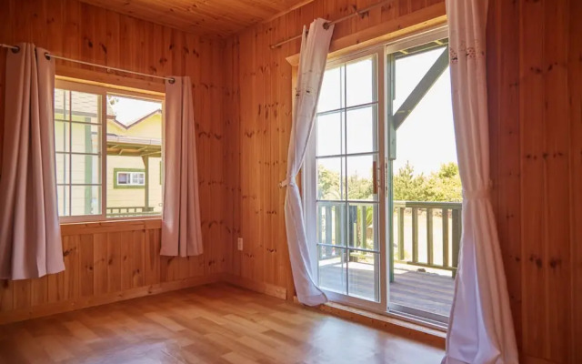 Fragrant Tree Pension