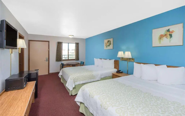 Days Inn by Wyndham Mountain Grove