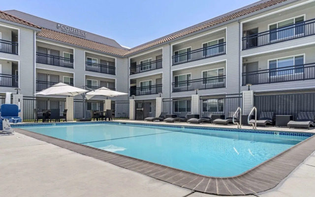 Country Inn & Suites by Radisson, Vallejo Napa Valley, CA