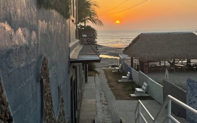 San Carlos Surf Resort & Eco Lodge