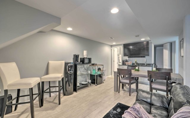 Modern DC Apartment ~ 6 Mi to National Mall!
