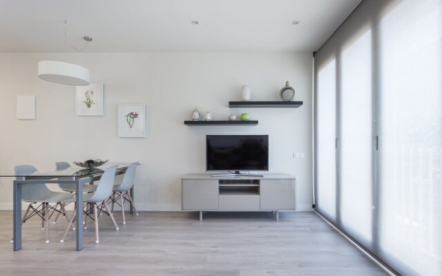 BCN Design Apartment with Portable Wifi