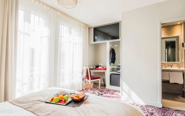 Hôtel Mercure Paris Pont de Levallois Neuilly