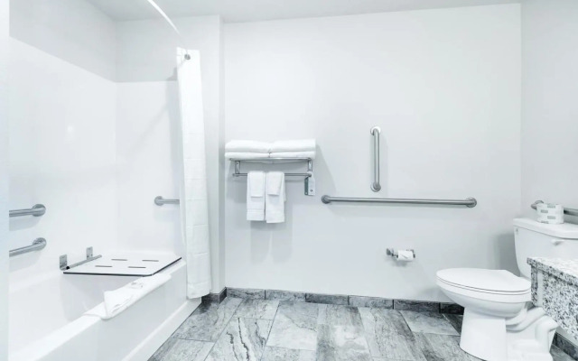 Cobblestone Hotel and Suites Janesville