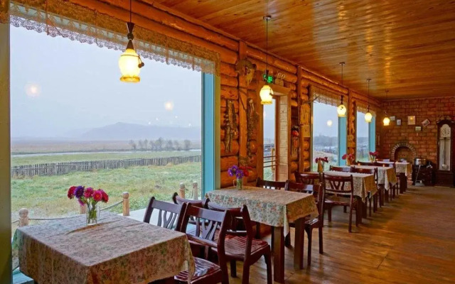 Hulunbeir Grassland and Farm Youth Hostel