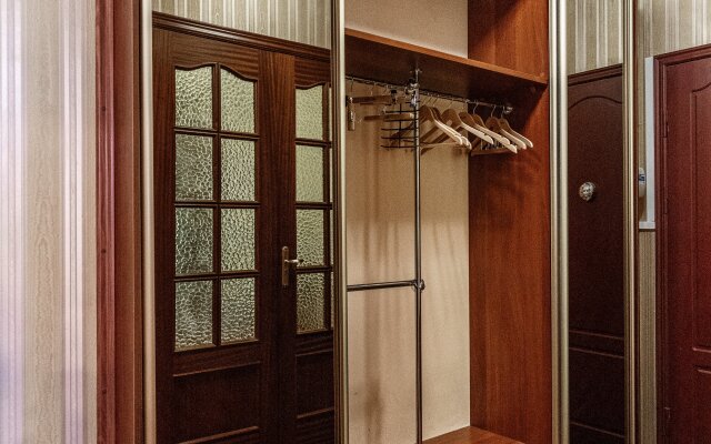 Квартира Малоохтинский 84б