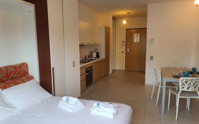 Prestige Du Lac Apartments – Guest Rooms – Lugano