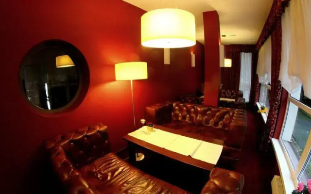 Hotel i Restauracja Złoty Las
