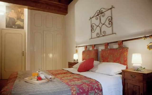 Mamo Florence - Palazzo Spinelli Apartment