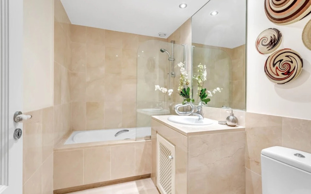 YOLO Spaces – Sotogrande  Puerto Boutique Apartment