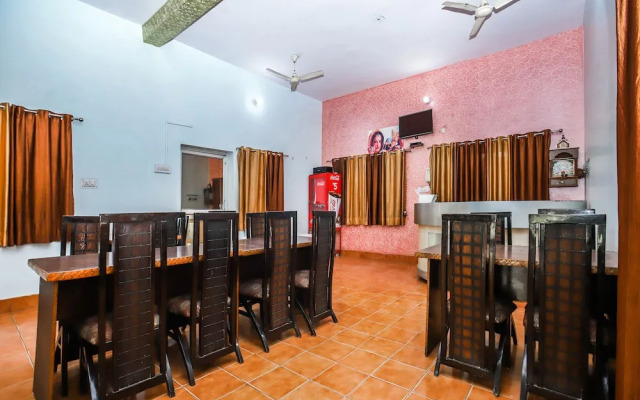 OYO 19456 Hotel Shagun Palace