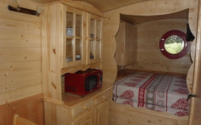 Provence Roulottes Hébergement insolite