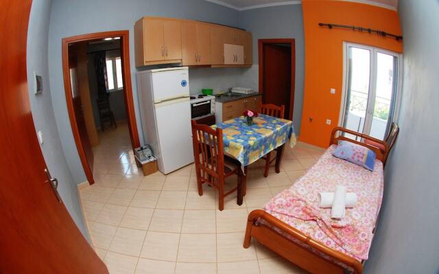 Tiku's Apartments