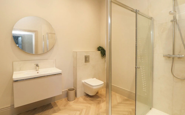 Chatsworth Suite