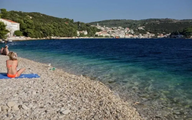 Ennio - 100m From the Beach - A3 Žuti