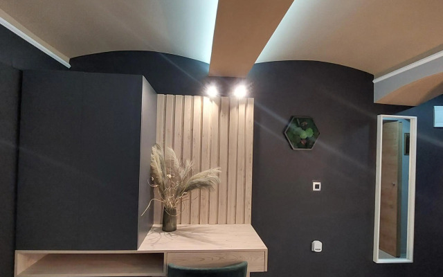 Modern&Private,Main Square-4Min Walk,Chic Apt 2