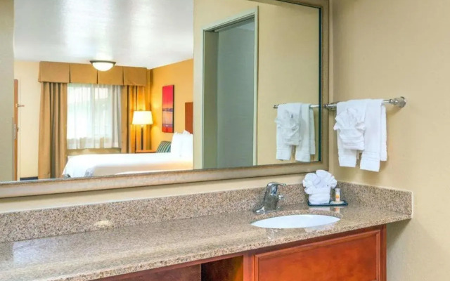 Independence 47 Hotel
