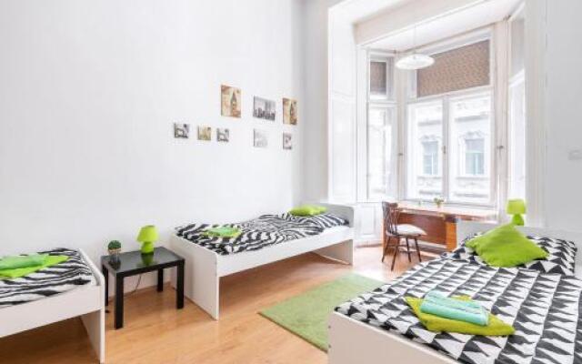 Izabella Home 2 Budapest