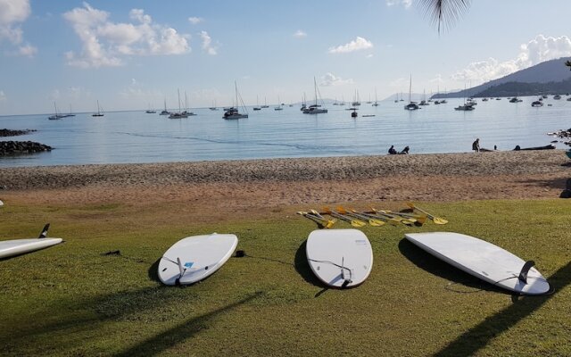 WHITSUNDAY Spacious & Comfortable, Moments from Picturesque Boardwalk