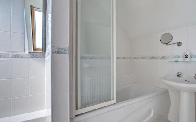 Holiday Home Bolthole