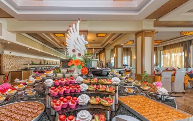 Royal Atlantis Spa & Resort