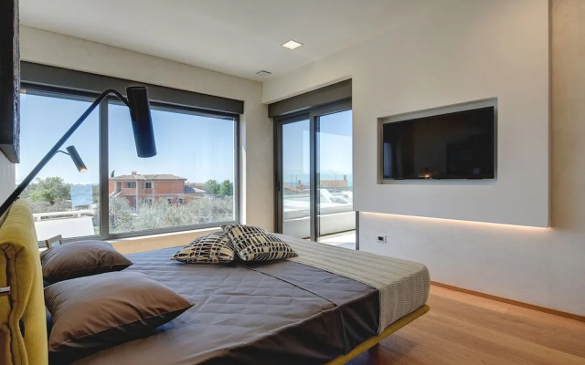 Villa in Vodnjan With Swimming Pool