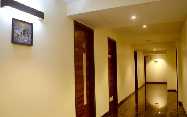 Hotel Sadhana Executive