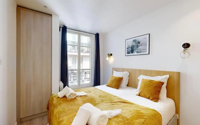 154 Suite Phil 1 BDR with Terrace Paris